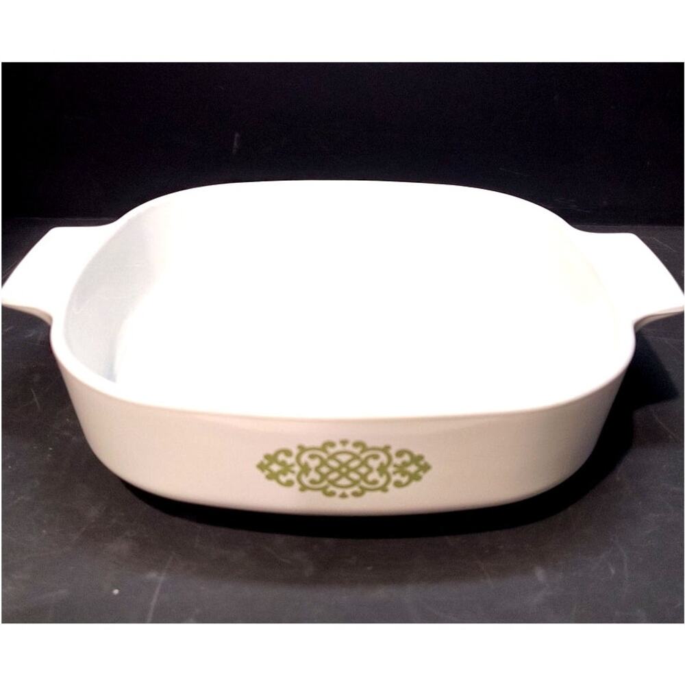 194218. Vintage Corning Ware Casserole Dish
